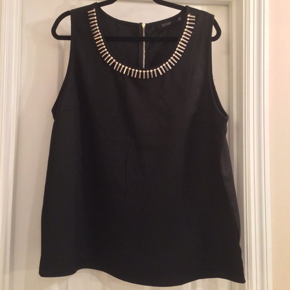 Rhinestone Collar Black Tank Top - Picture 4 of 7